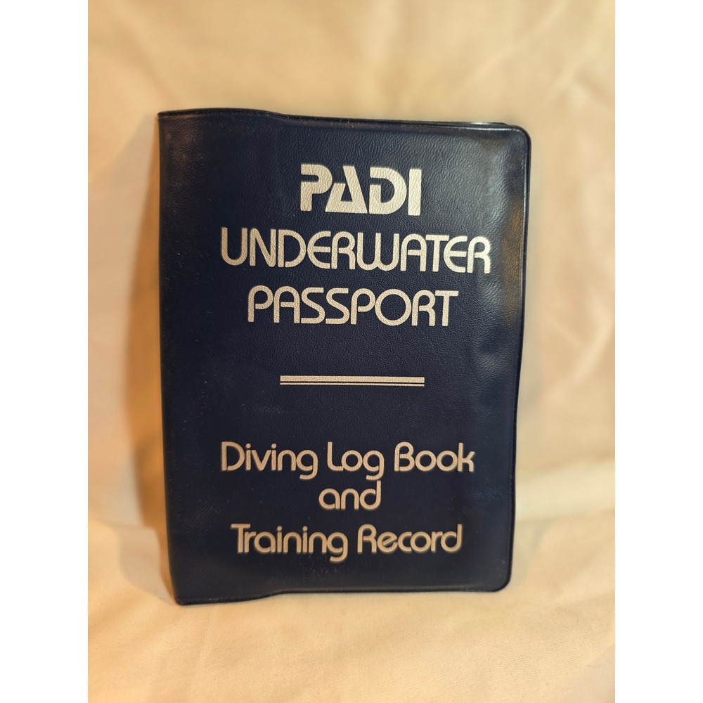 PADI Underwater Passport Scuba Diving Log Book Training Record Navy Blue Vinyl